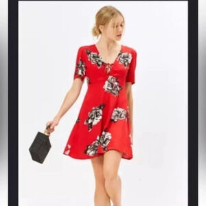 Volcom April March Floral Dress Cute Criss Cross Tie in Front Coastal Size S